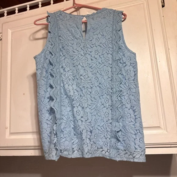 Elegant Blue Lace Sleeveless Top - Picture 4 of 4